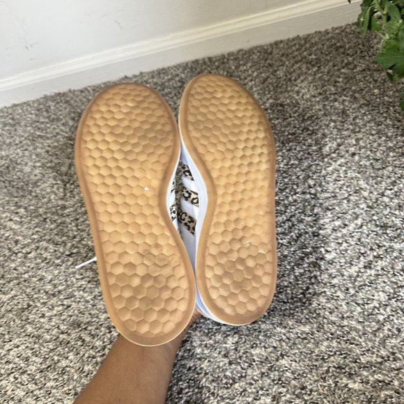 Adidas Grand Court 2.0 Womens Athletic Sneakers Shoes Size 9 White Leopard Print - Picture 5 of 10